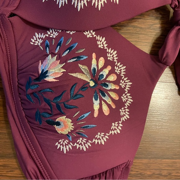 2-piece high waist bikini from Dillard’s (Cart A-100) - Picture 4 of 6